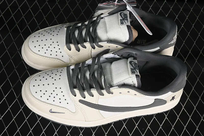 All categories Air Jordan Jordan series basketball shoes Air Jordan 1 Low high-end customized low-top sneakers Travis Scott x Fragment Design x Air Jordan 1 Low OG SP AJ1 Joe 1 Violent Bear joint beige linen low-top cultural casual sneakers XS2024-005